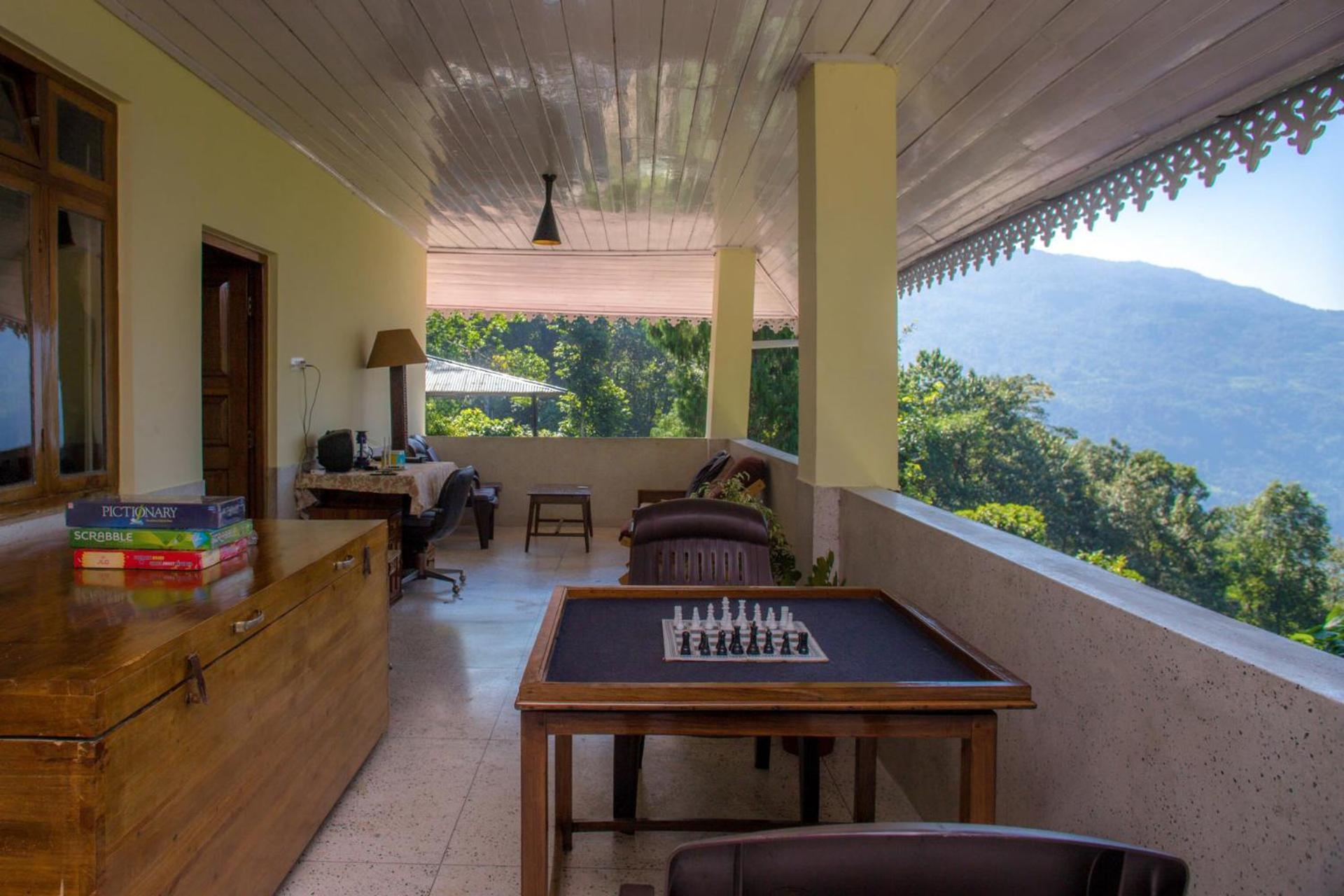 La Ipsing Farm By Stayvista - 3 Bhk Villa With Balcony, Mountain View, Indoor Games, And Pet Friendly Samdong المظهر الخارجي الصورة
