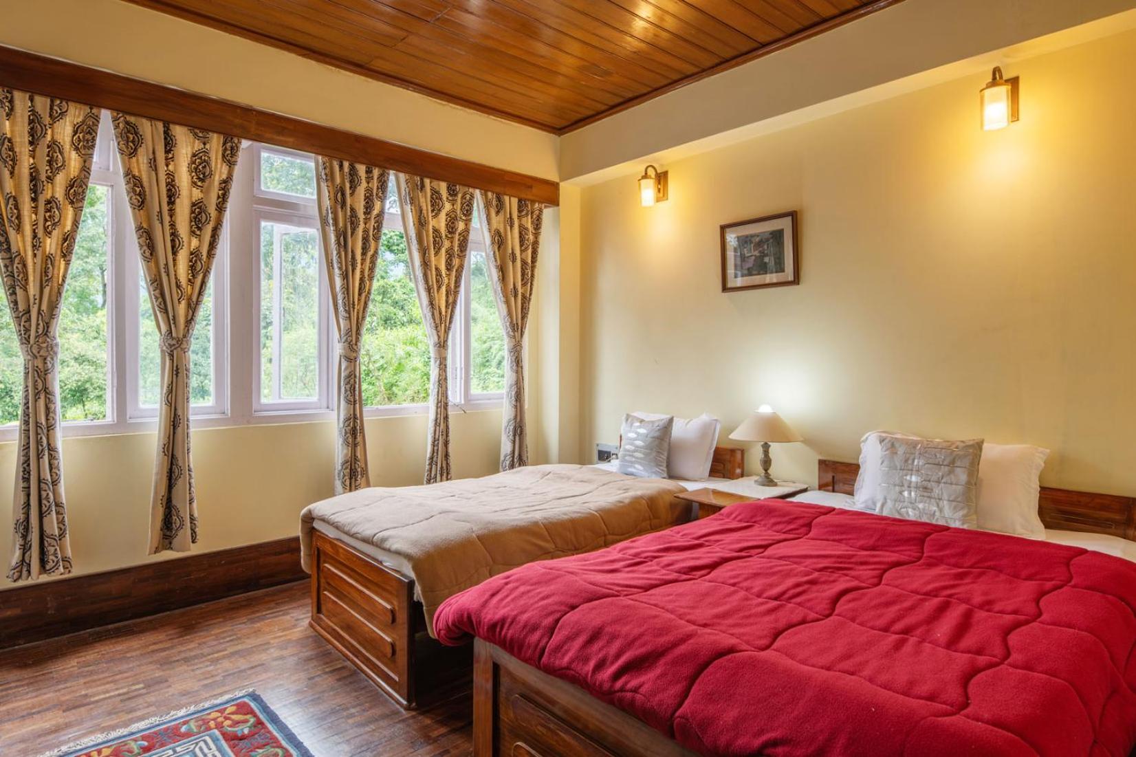 La Ipsing Farm By Stayvista - 3 Bhk Villa With Balcony, Mountain View, Indoor Games, And Pet Friendly Samdong المظهر الخارجي الصورة
