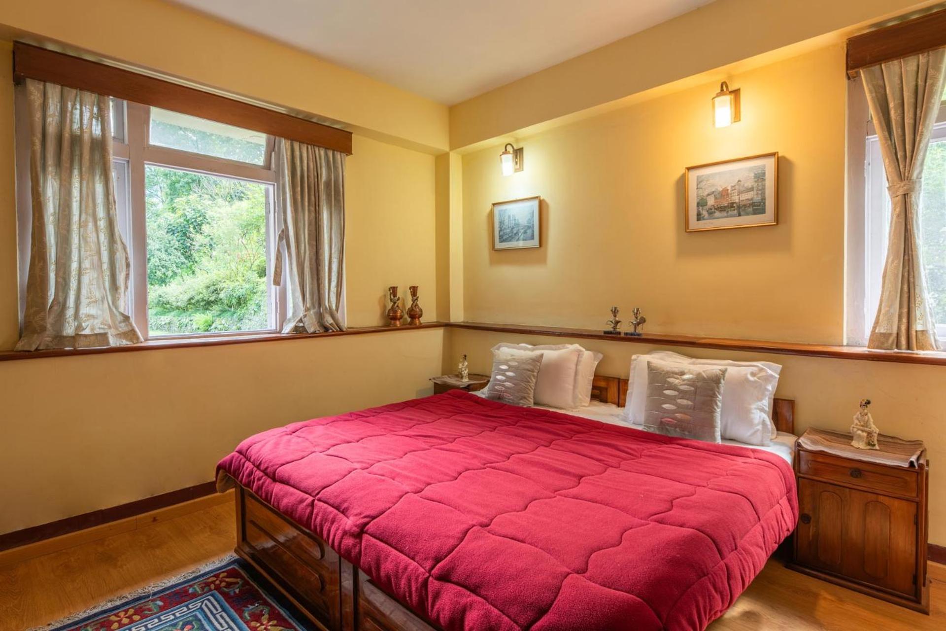 La Ipsing Farm By Stayvista - 3 Bhk Villa With Balcony, Mountain View, Indoor Games, And Pet Friendly Samdong المظهر الخارجي الصورة